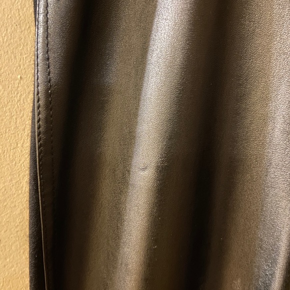 Black Faux leather leggings /fits like medium - Picture 6 of 7